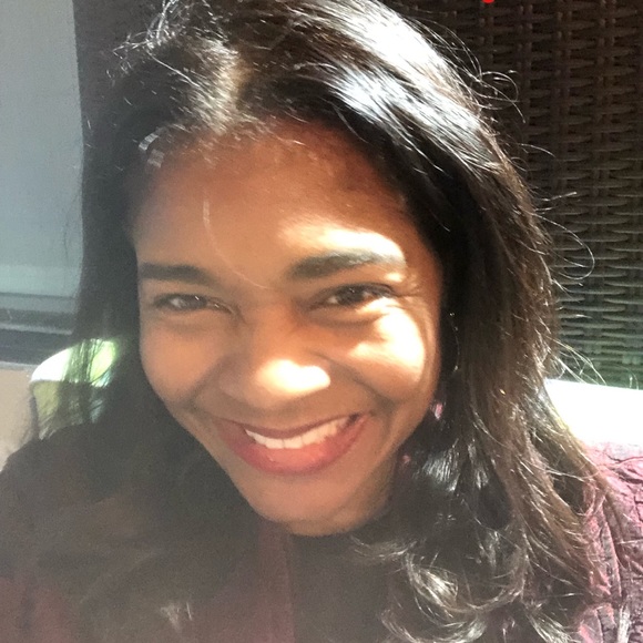 Essentials Host Picks - Picture 2 of 6